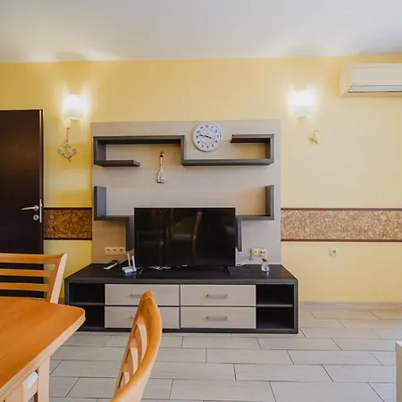 아파트 Family With Sea View & Pool In Zlatna Kotva