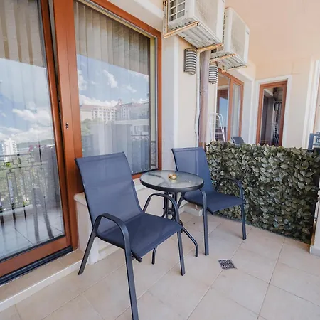 Family With Sea View & Pool In Zlatna Kotva 골든샌드